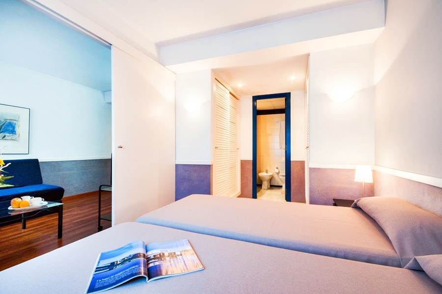 Apartamentos Descartes Barcelona Ngoại thất bức ảnh