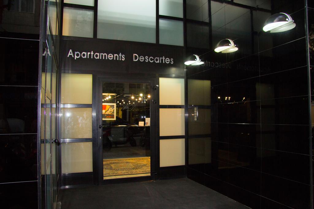 Apartamentos Descartes Barcelona Ngoại thất bức ảnh