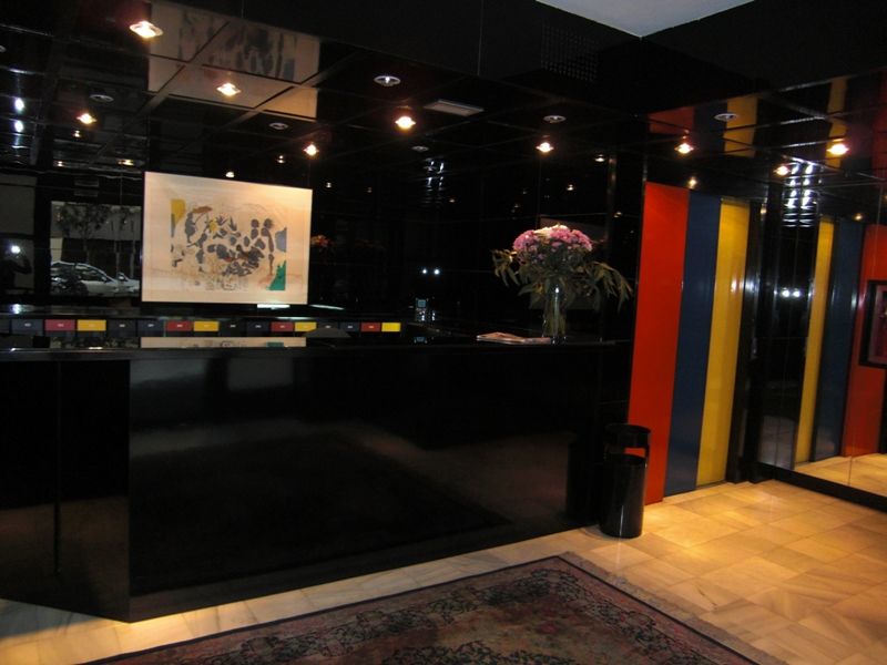 Apartamentos Descartes Barcelona Nội địa bức ảnh